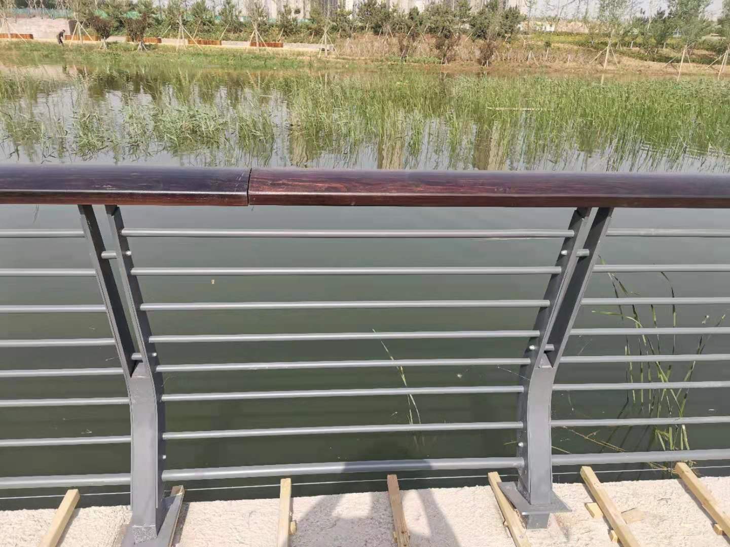 晋中市桥梁防撞护栏桥梁护栏 - 推荐